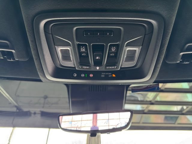 Used 2025 GMC Sierra 2500 Denali Ultimate AWD/4WD image 23