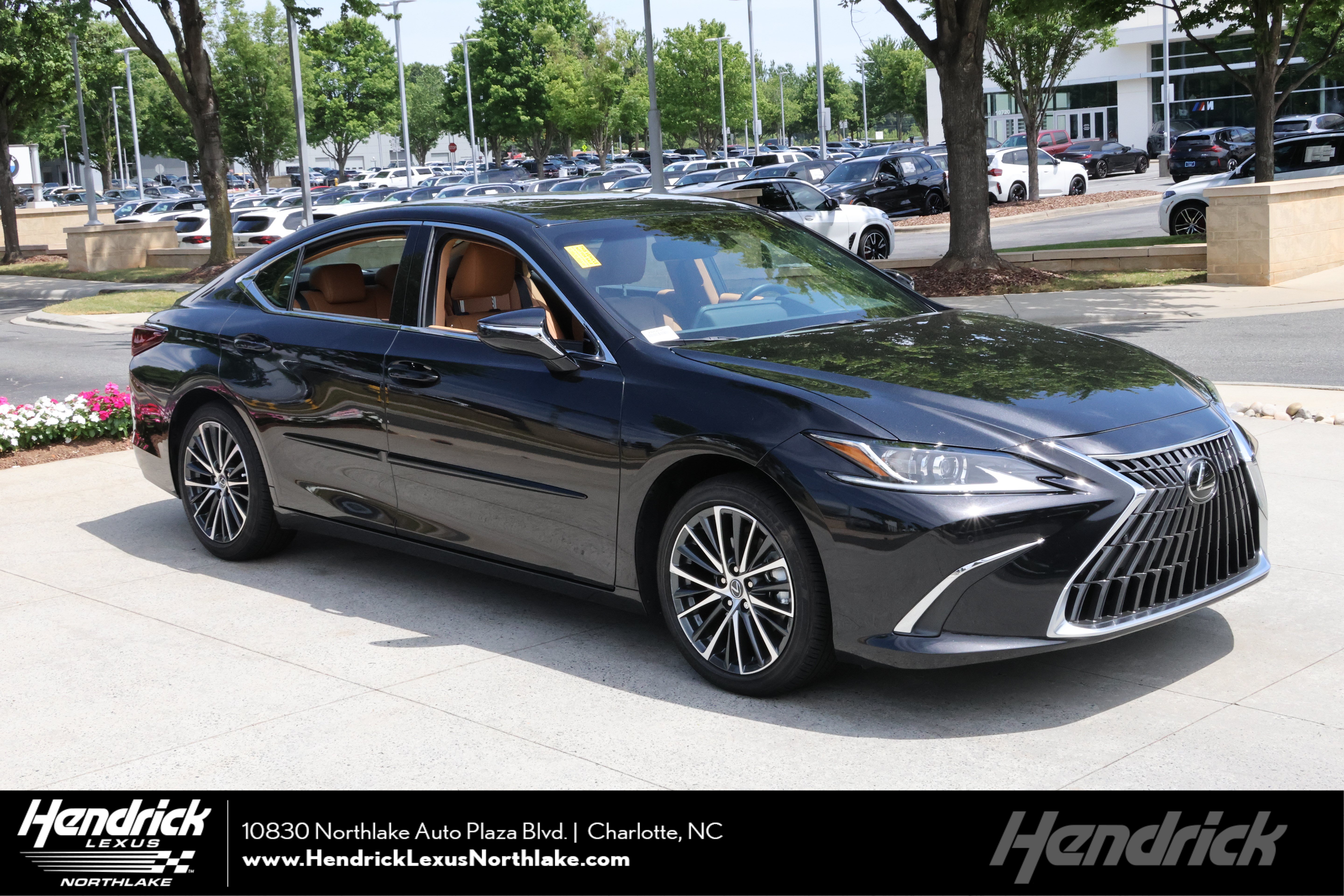 Used 2025 Lexus ES 350 w/ Premium Package