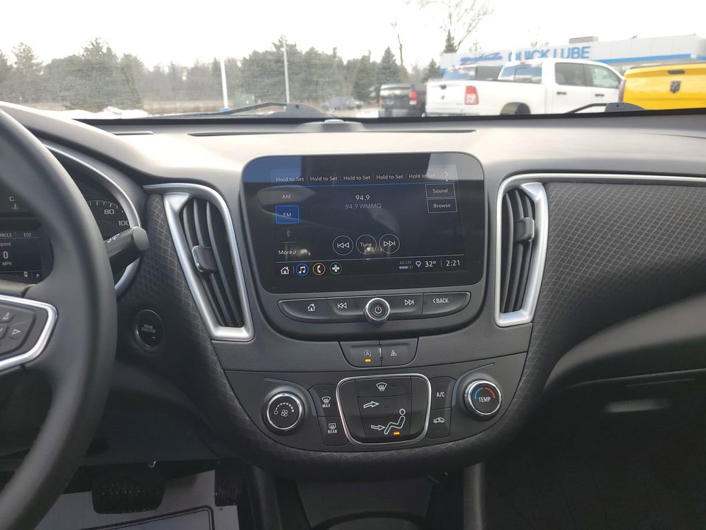 Used 2023 Chevrolet Malibu RS w/ Driver Confidence Package image 30