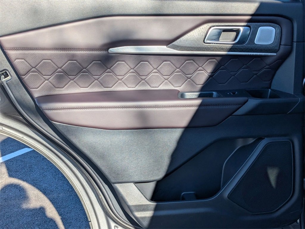 Used 2025 Ford Explorer Platinum w/ LUX Leather Package image 28
