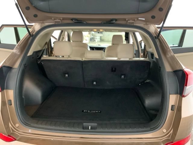 Used 2017 Hyundai Tucson SE w/ SE Popular Package 02 AWD/4WD image 31