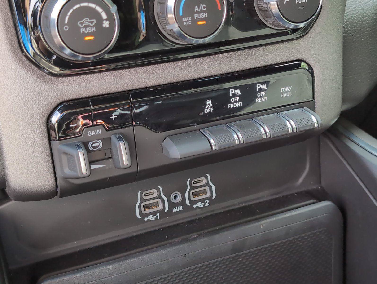 Used 2026 RAM 1500 Big Horn AWD/4WD image 26