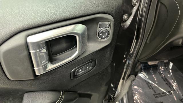 Used 2022 Jeep Wrangler Unlimited Sahara w/ Cold Weather Group image 20