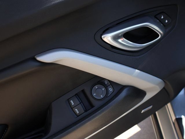 Used 2023 Chevrolet Camaro LT w/ Technology Package RWD image 17