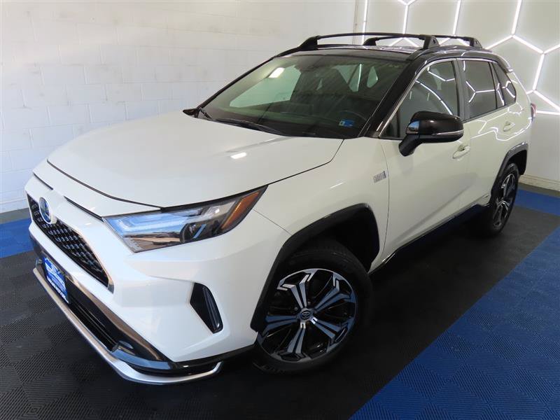 Used 2022 Toyota RAV4 XSE w/ Weather Package AWD/4WD image 4