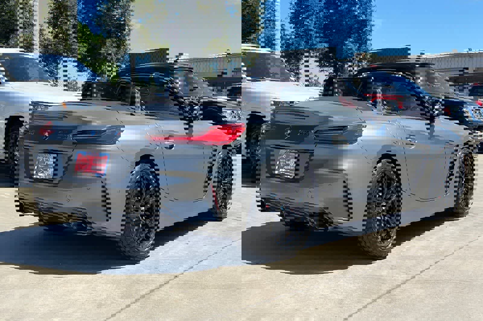 Used 2025 BMW Z4 M40i w/ Edition image 3