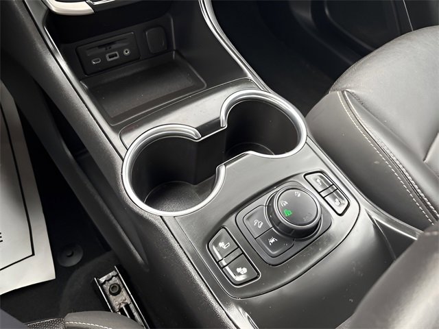 Used 2022 GMC Terrain SLT image 15