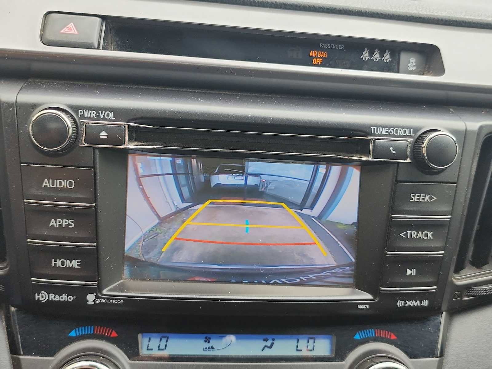 Used 2018 Toyota RAV4 SE AWD/4WD image 18