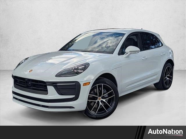 Used 2023 Porsche Macan video 1