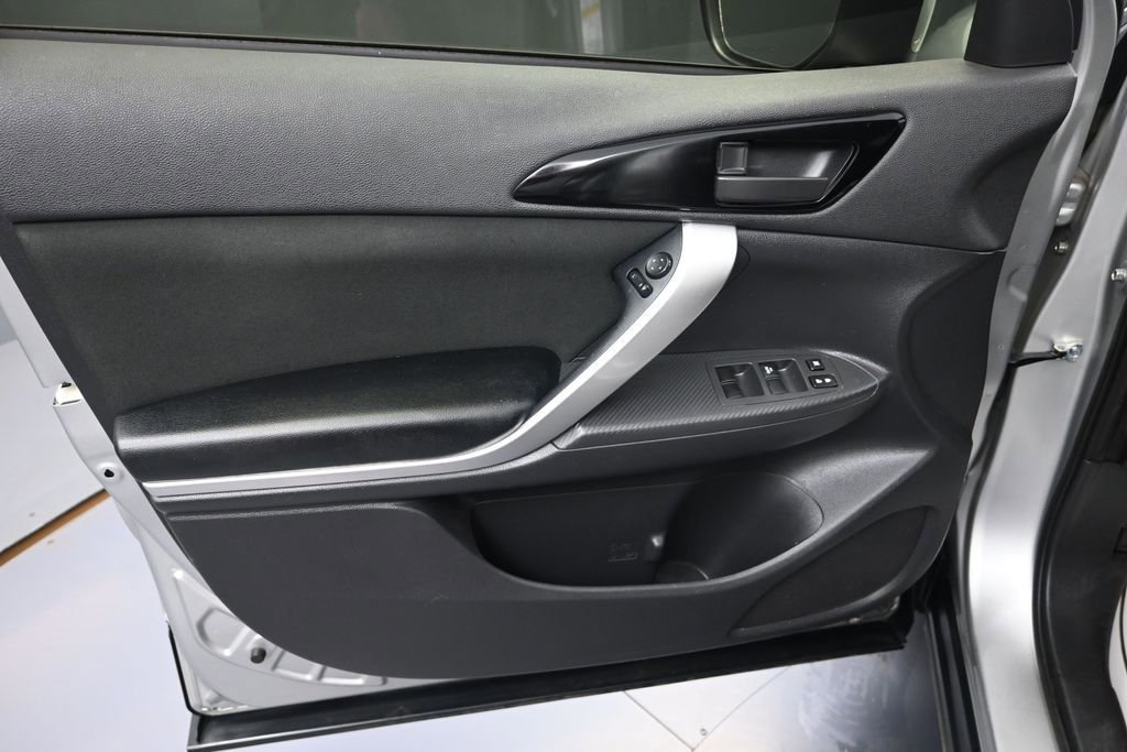 Used 2018 Mitsubishi Eclipse Cross ES AWD/4WD image 10