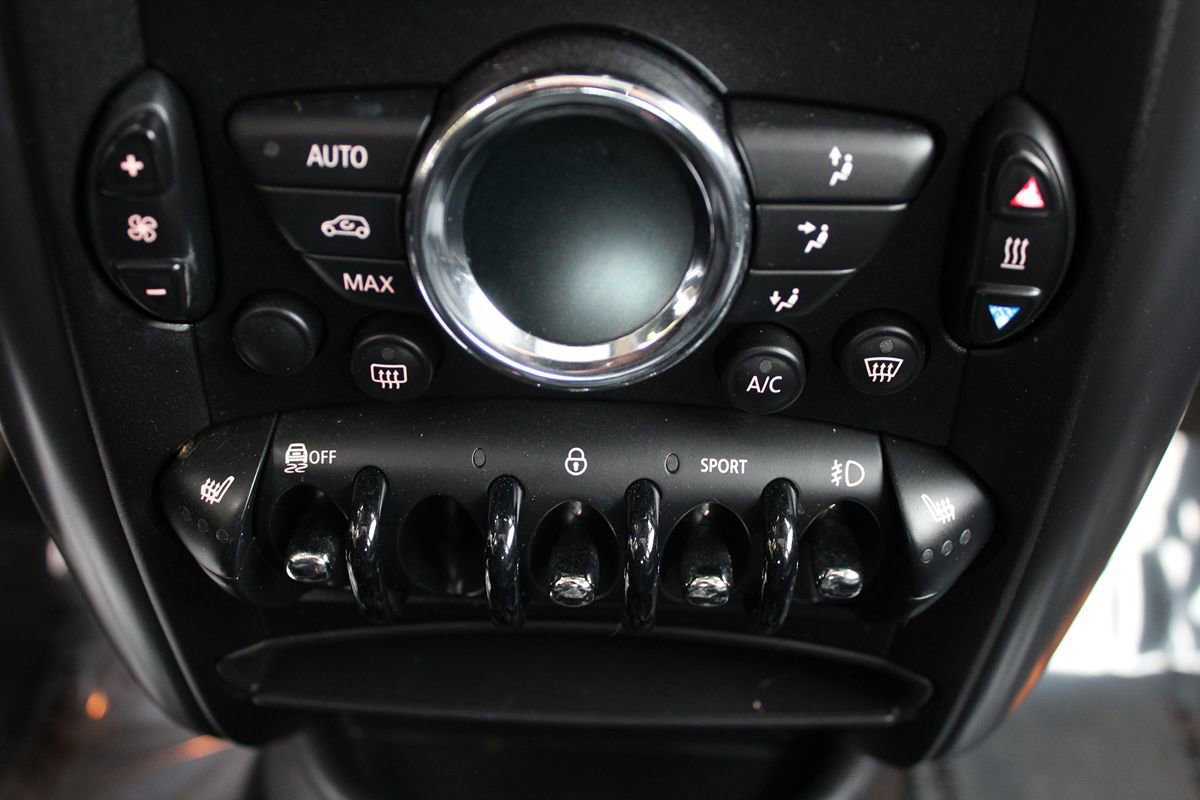 Used 2014 MINI Cooper Countryman S FWD image 16