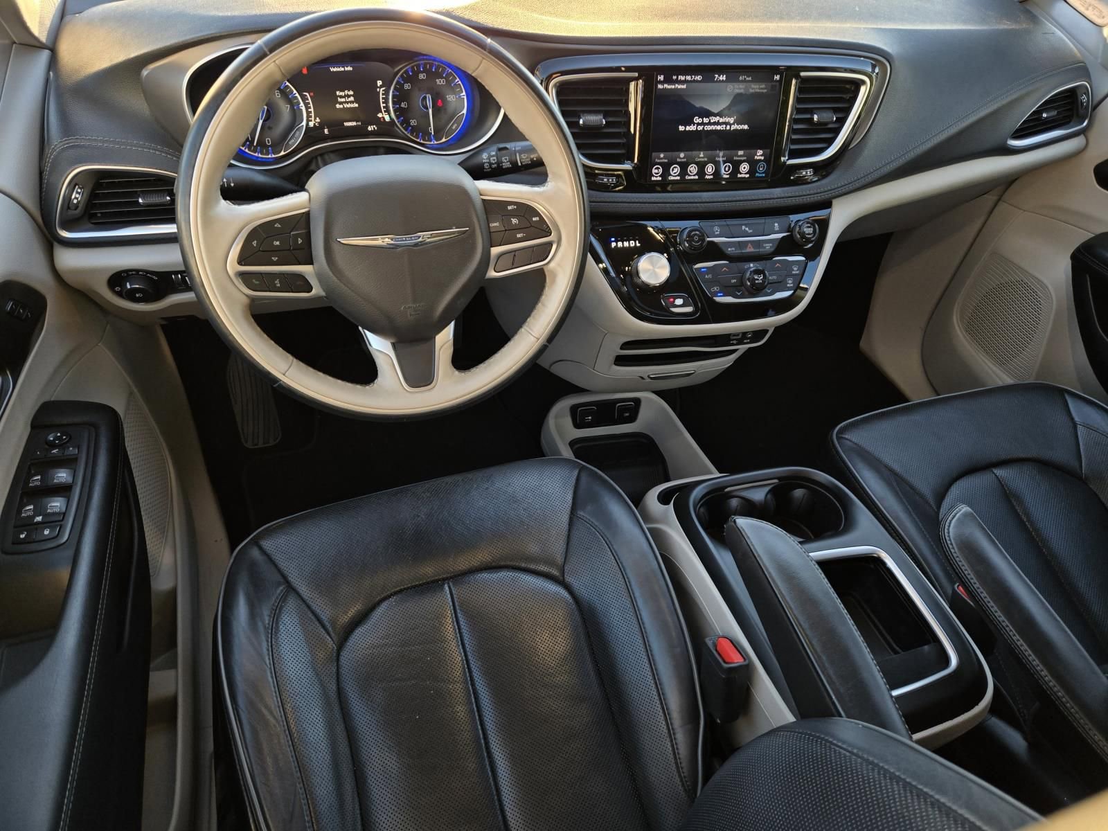 Used 2019 Chrysler Pacifica Limited image 21