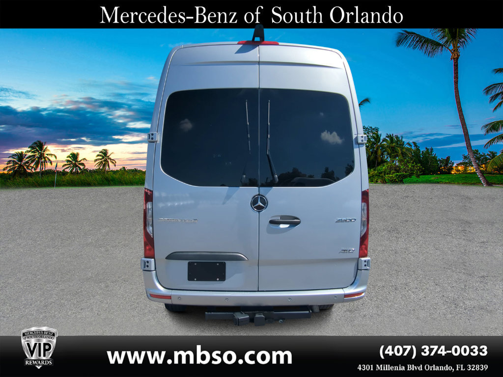 Used 2025 Mercedes-Benz Sprinter 2500 image 17