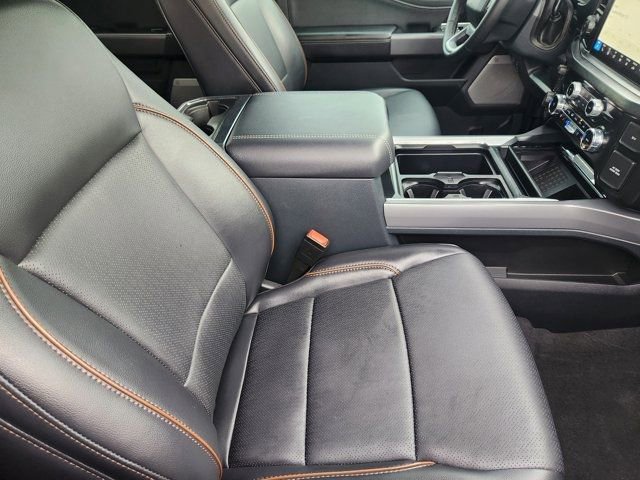 Used 2025 Ford F250 Lariat w/ Lariat Ultimate Package image 19