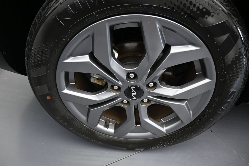 Used 2024 Kia Seltos S FWD image 41