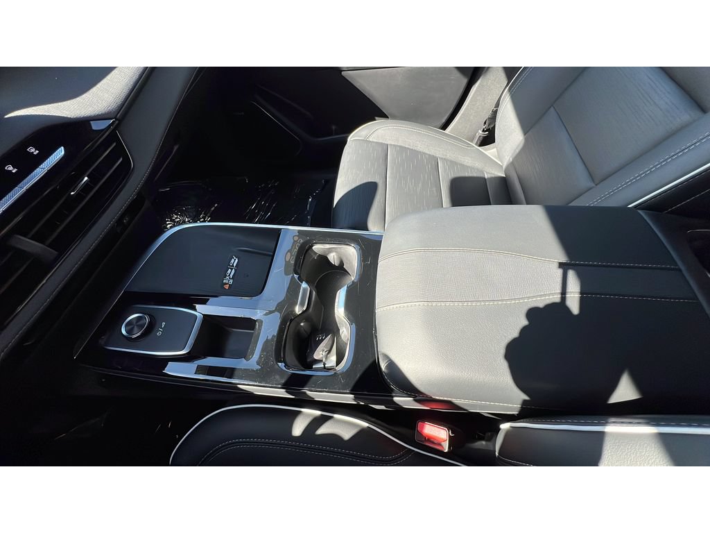 Certified 2025 Buick Enclave Sport Touring AWD/4WD image 19