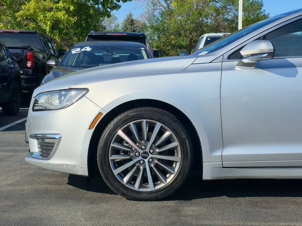 Used 2018 Lincoln MKZ Select w/ Select Plus Package AWD/4WD image 32