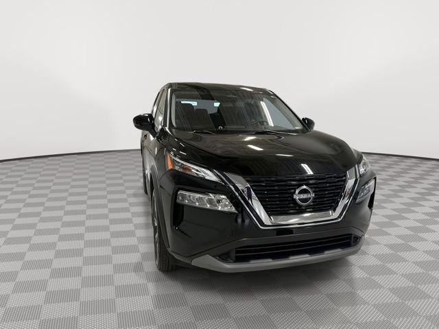 Used 2023 Nissan Rogue SV image 3