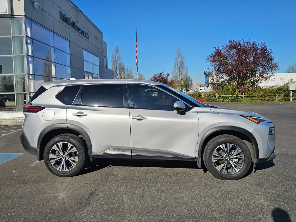 Used 2021 Nissan Rogue SV image 8