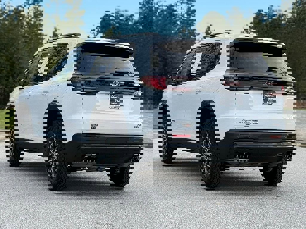 Used 2024 GMC Acadia AT4 w/ Super Cruise Package image 11