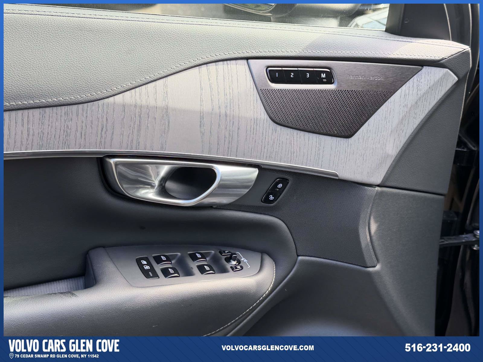Used 2025 Volvo XC90 T8 Ultra w/ Protection Package Premier AWD/4WD image 14