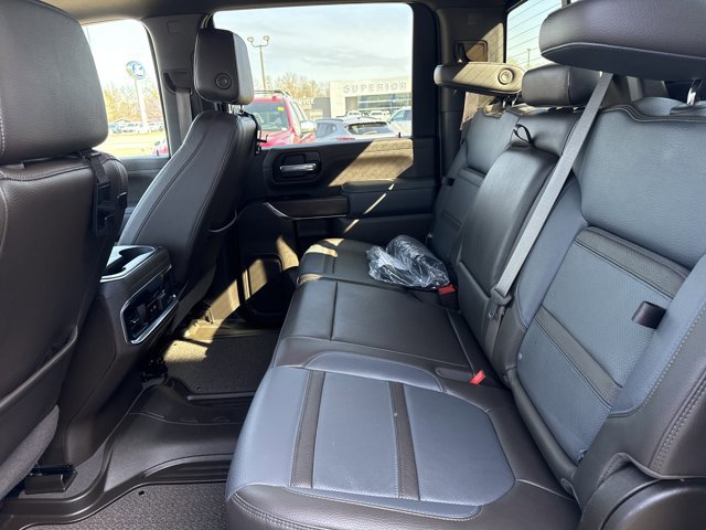 Used 2022 GMC Sierra 3500 Denali AWD/4WD image 6