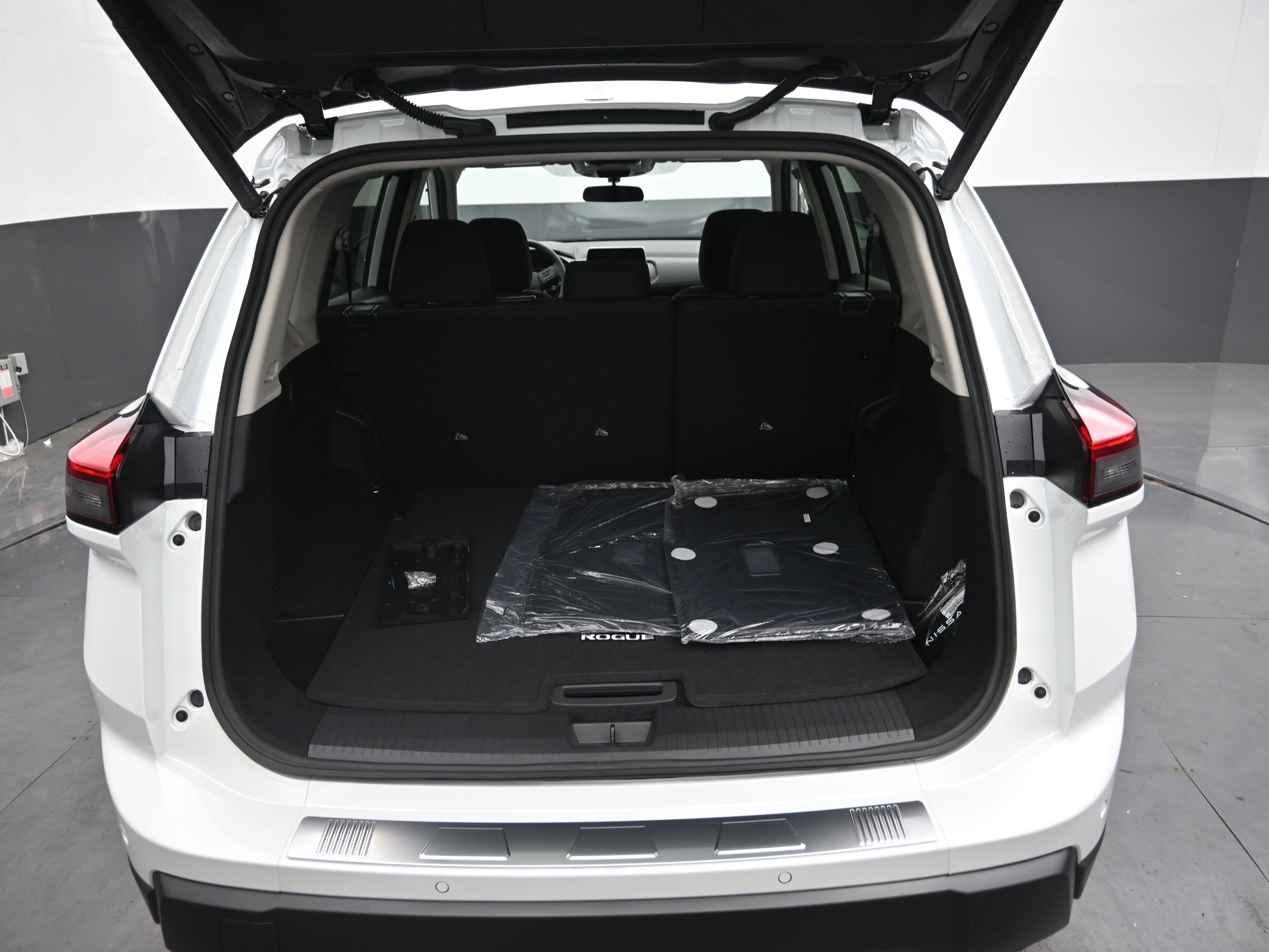 New 2026 Nissan Rogue SV image 9