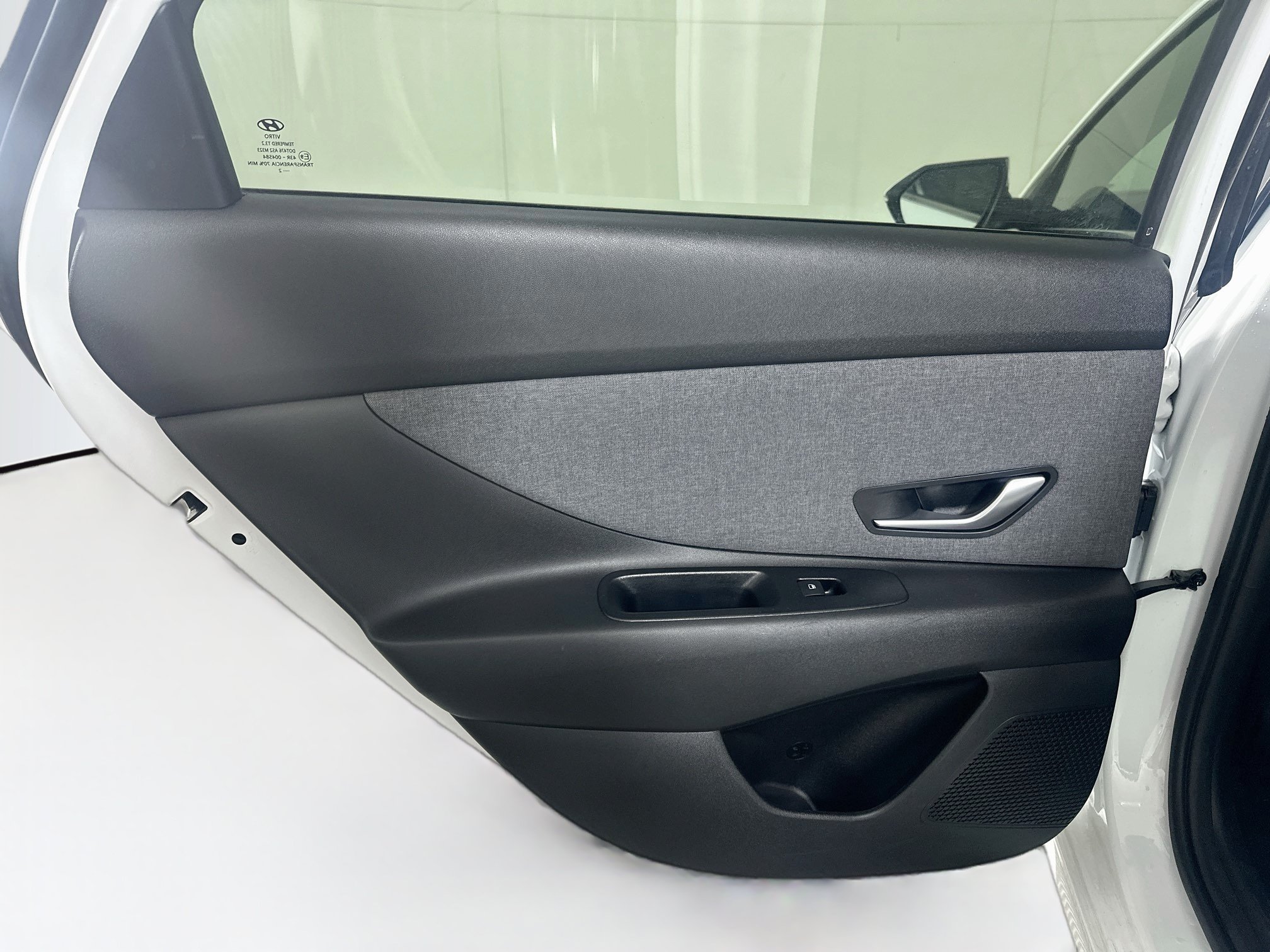 Used 2022 Hyundai Elantra Limited FWD image 27