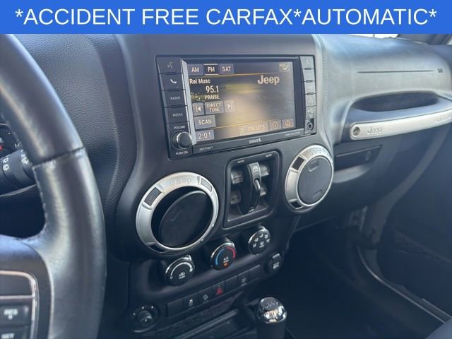 Used 2016 Jeep Wrangler Unlimited Sahara w/ Dual Top Group AWD/4WD image 28