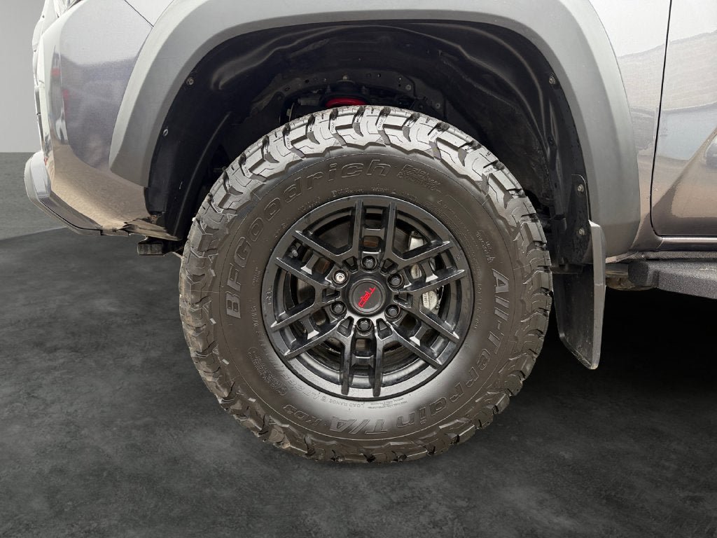 Used 2021 Toyota Tacoma TRD Pro AWD/4WD image 4
