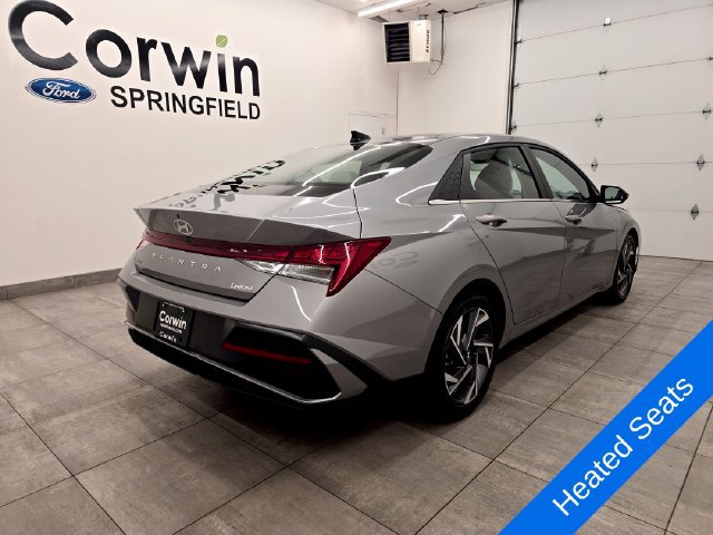 Used 2025 Hyundai Elantra Limited FWD image 5