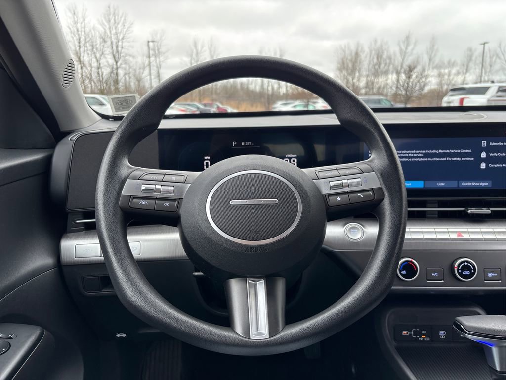 Used 2024 Hyundai Kona SE image 21