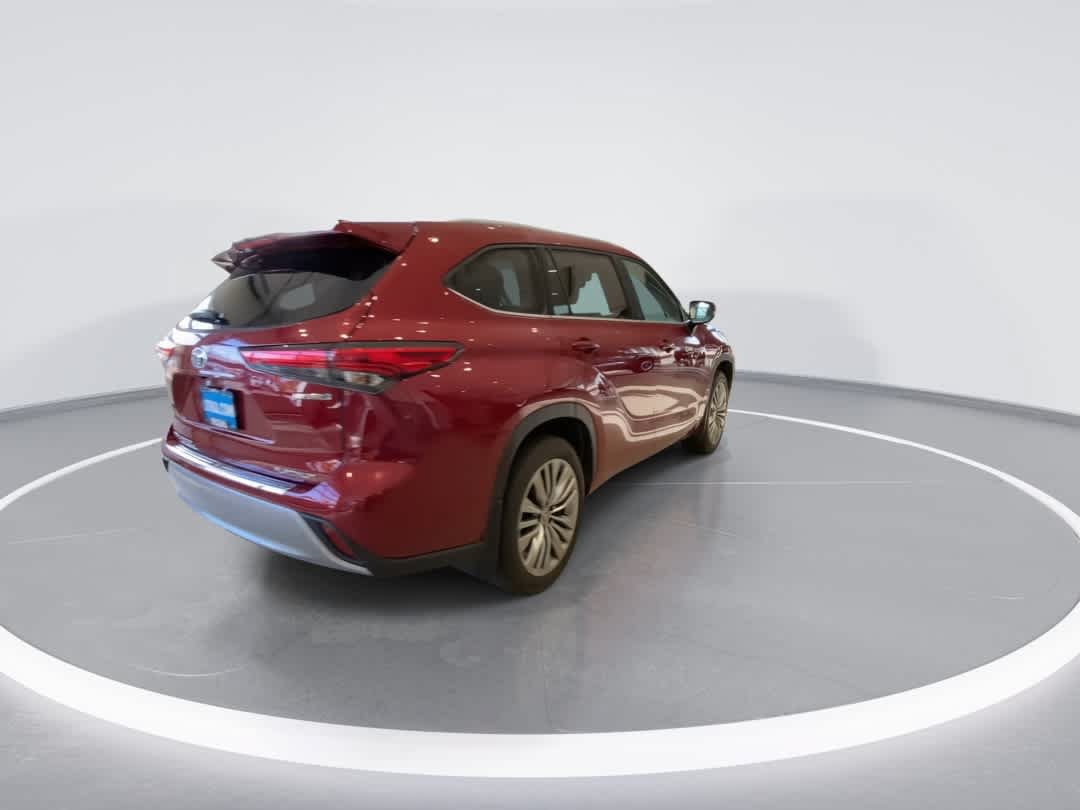 Used 2021 Toyota Highlander Platinum AWD/4WD image 8