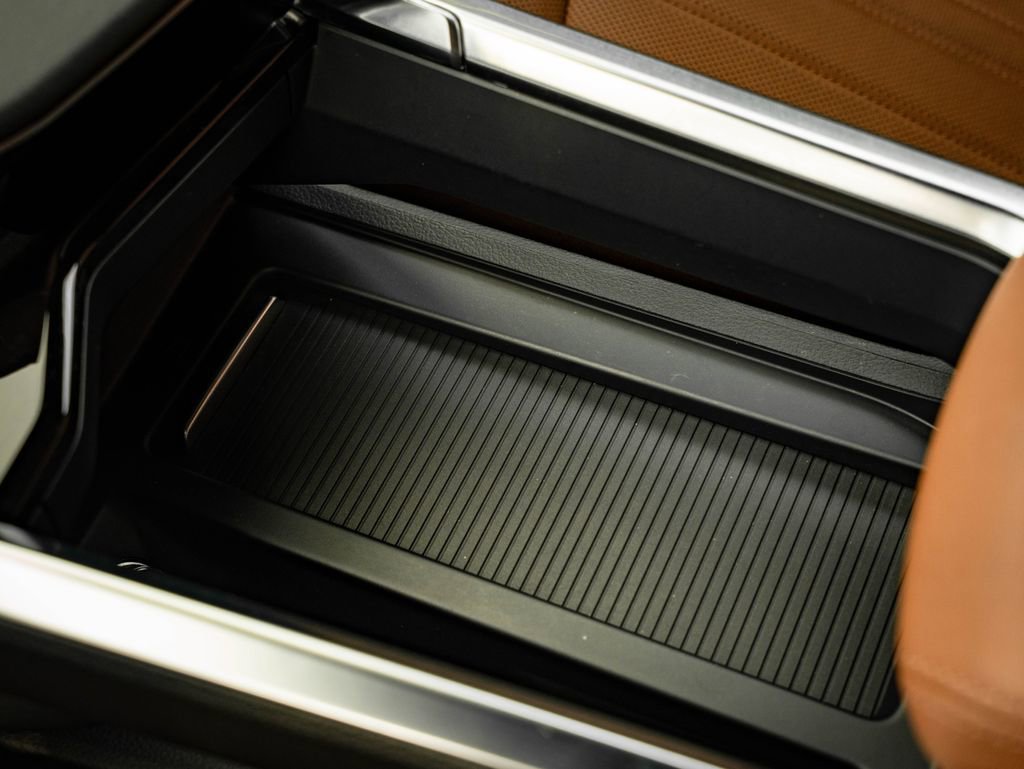 Used 2022 Audi e-tron Premium Plus w/ Premium Plus Package image 39