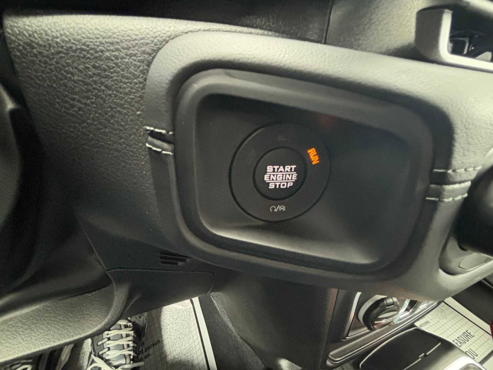 Used 2025 Jeep Wrangler Sahara image 21