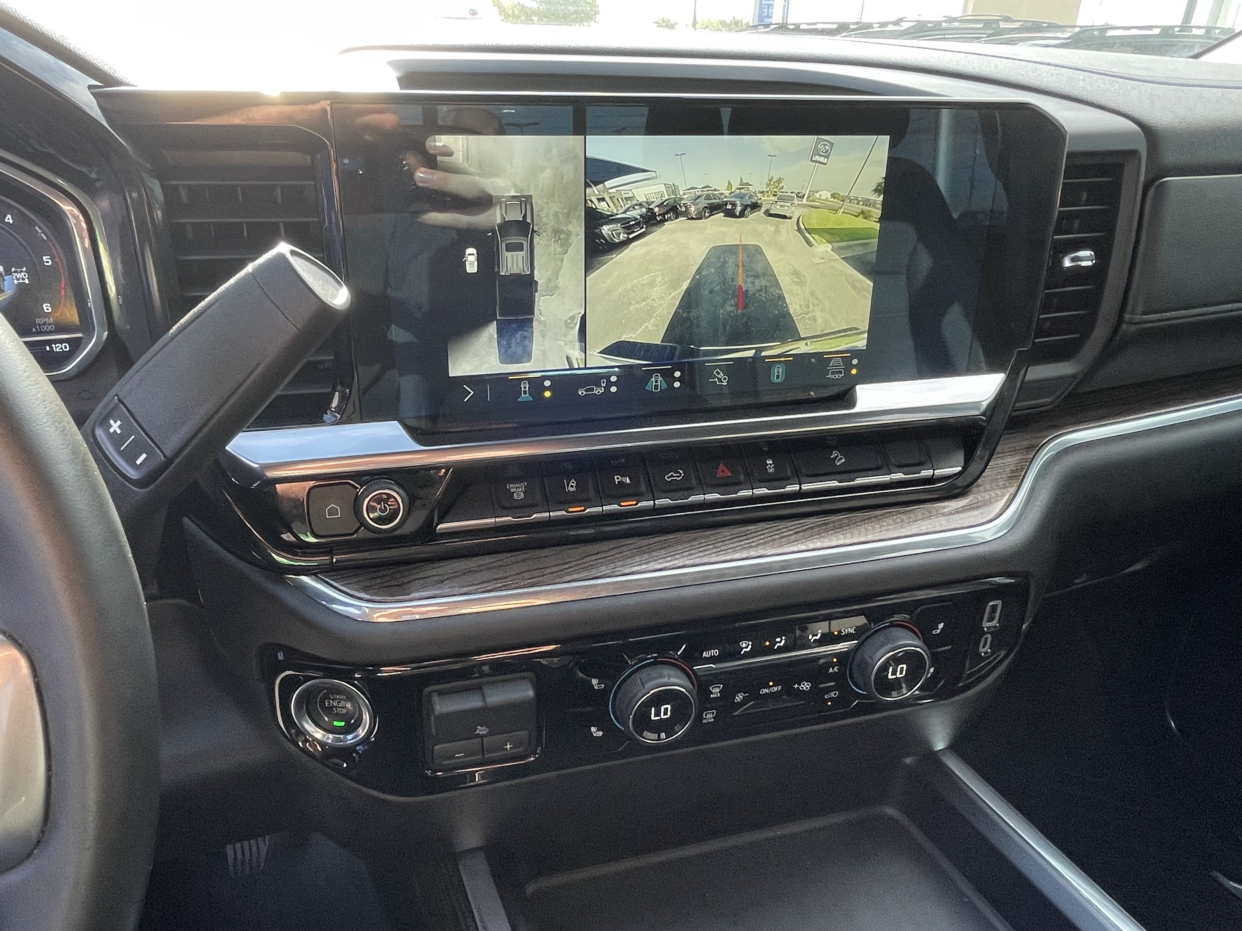 Used 2024 Chevrolet Silverado 2500 LT w/ Texas Edition AWD/4WD image 29