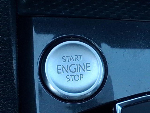 Certified 2021 Volkswagen Tiguan SE w/ Panoramic Sunroof Package image 16