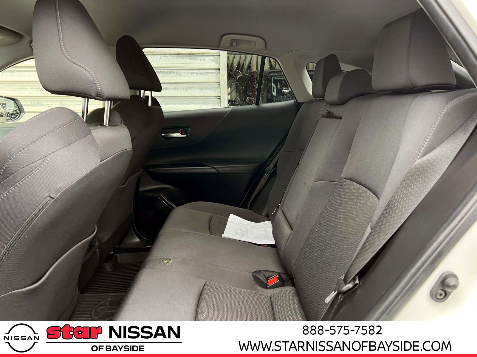 Used 2021 Toyota Venza LE image 11