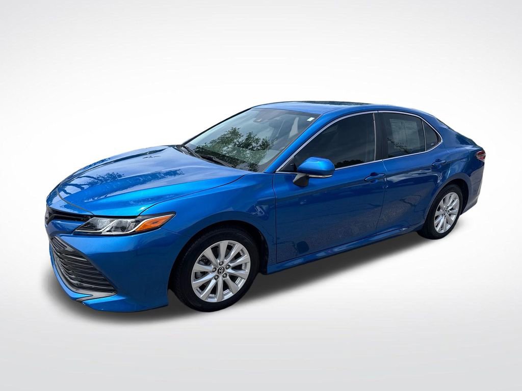 Used 2019 Toyota Camry LE w/ Convenience Package FWD image 3