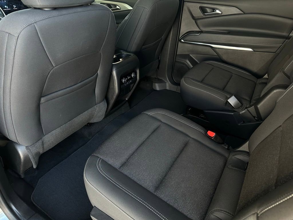 Certified 2025 Chevrolet Traverse LT image 16