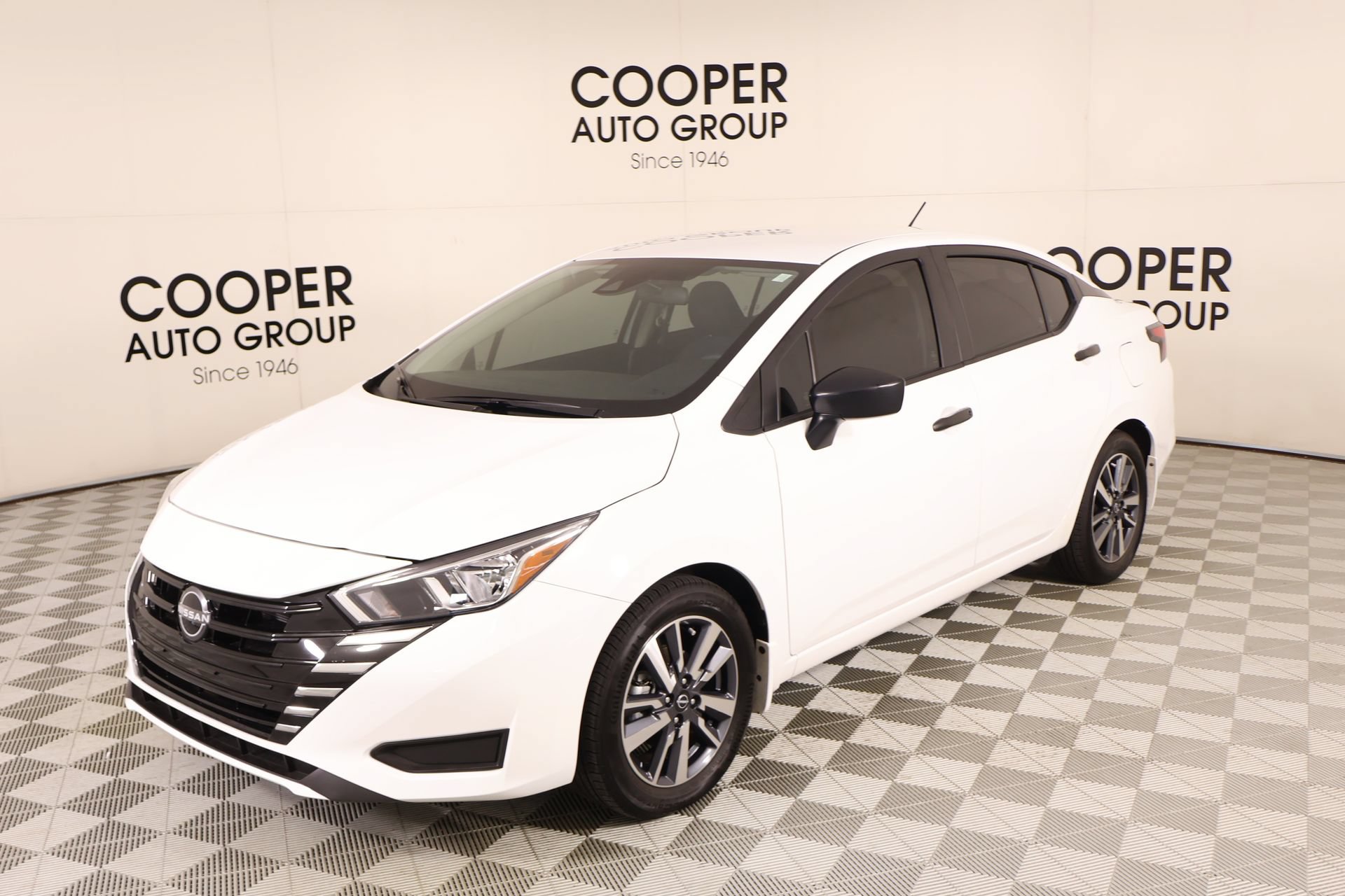 Used 2024 Nissan Versa S w/ S Plus Package FWD image 9