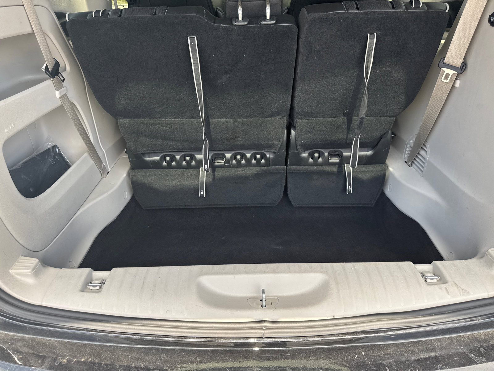 Used 2024 Chrysler Pacifica Limited w/ Trailer Tow Group FWD image 22