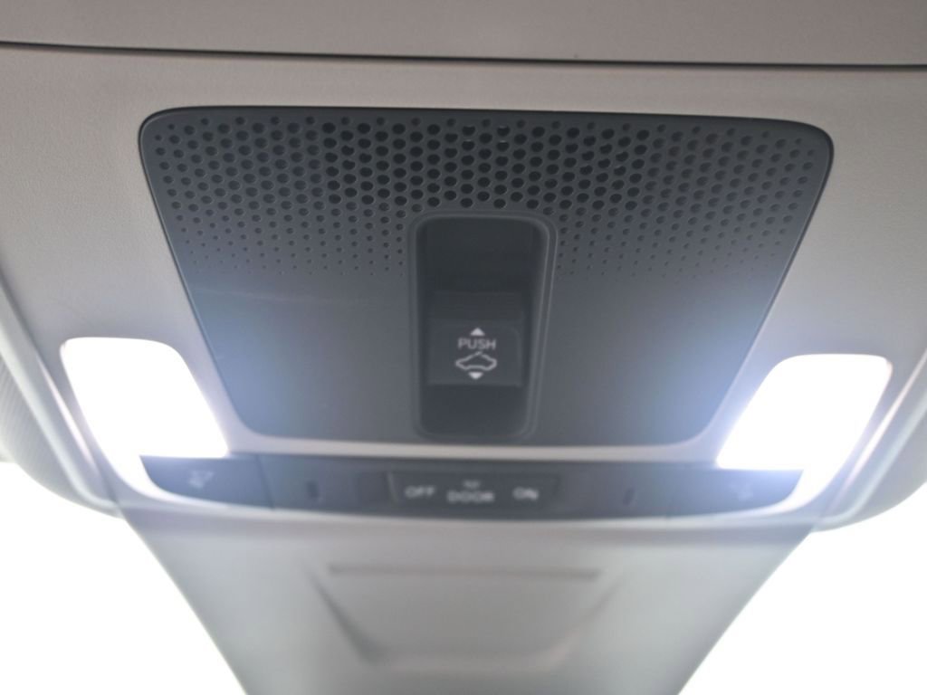 Used 2023 Honda Civic Touring image 13