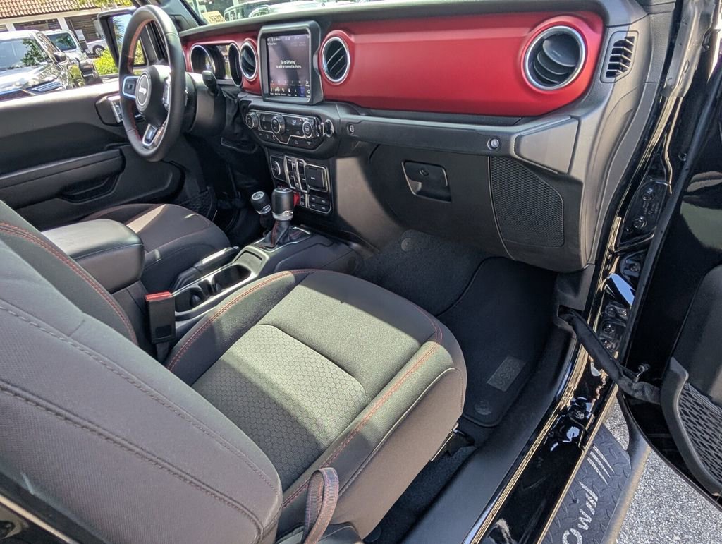 Certified 2023 Jeep Gladiator Rubicon w/ LED Lighting Group image 18