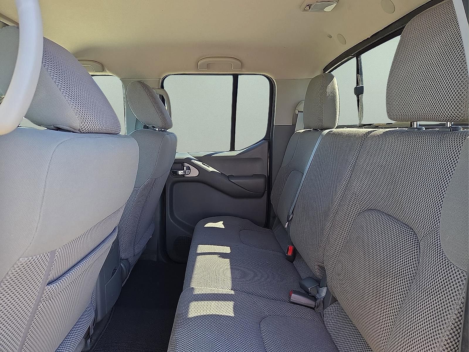 Used 2016 Nissan Frontier SV w/ SV Value Truck Package image 10