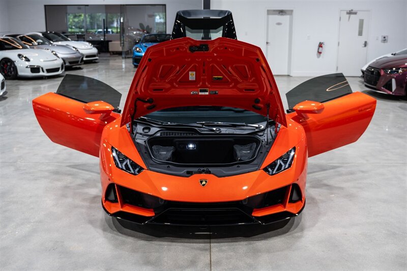 Used 2021 Lamborghini Huracan EVO AWD/4WD image 36