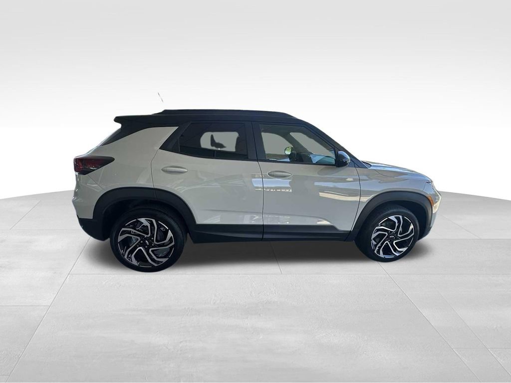 New 2026 Chevrolet TrailBlazer RS w/ Driver Confidence Package image 9