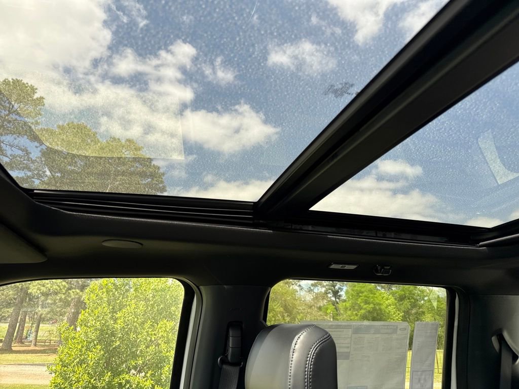 New 2026 Ford F250 Platinum AWD/4WD image 24