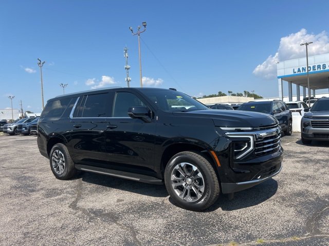 New 2025 Chevrolet Suburban LT w/ Comfort Package