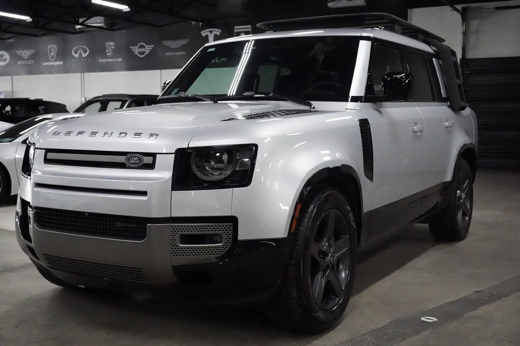 Used 2023 Land Rover Defender 130 X-Dynamic SE AWD/4WD video 1